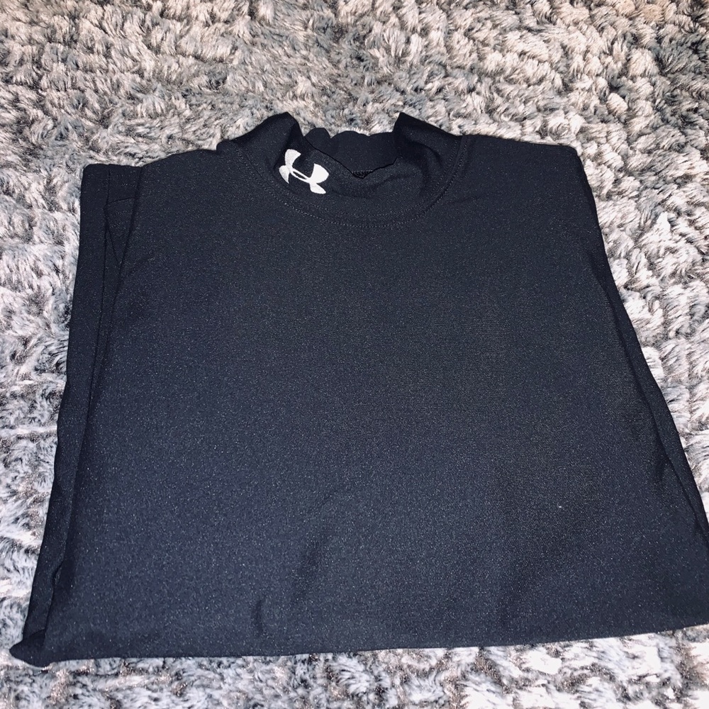 Youth boys medium Under Armour compression shirt
